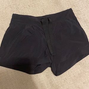 New Lululemon Size 6 Shorts w/ Ribbon Drawstring